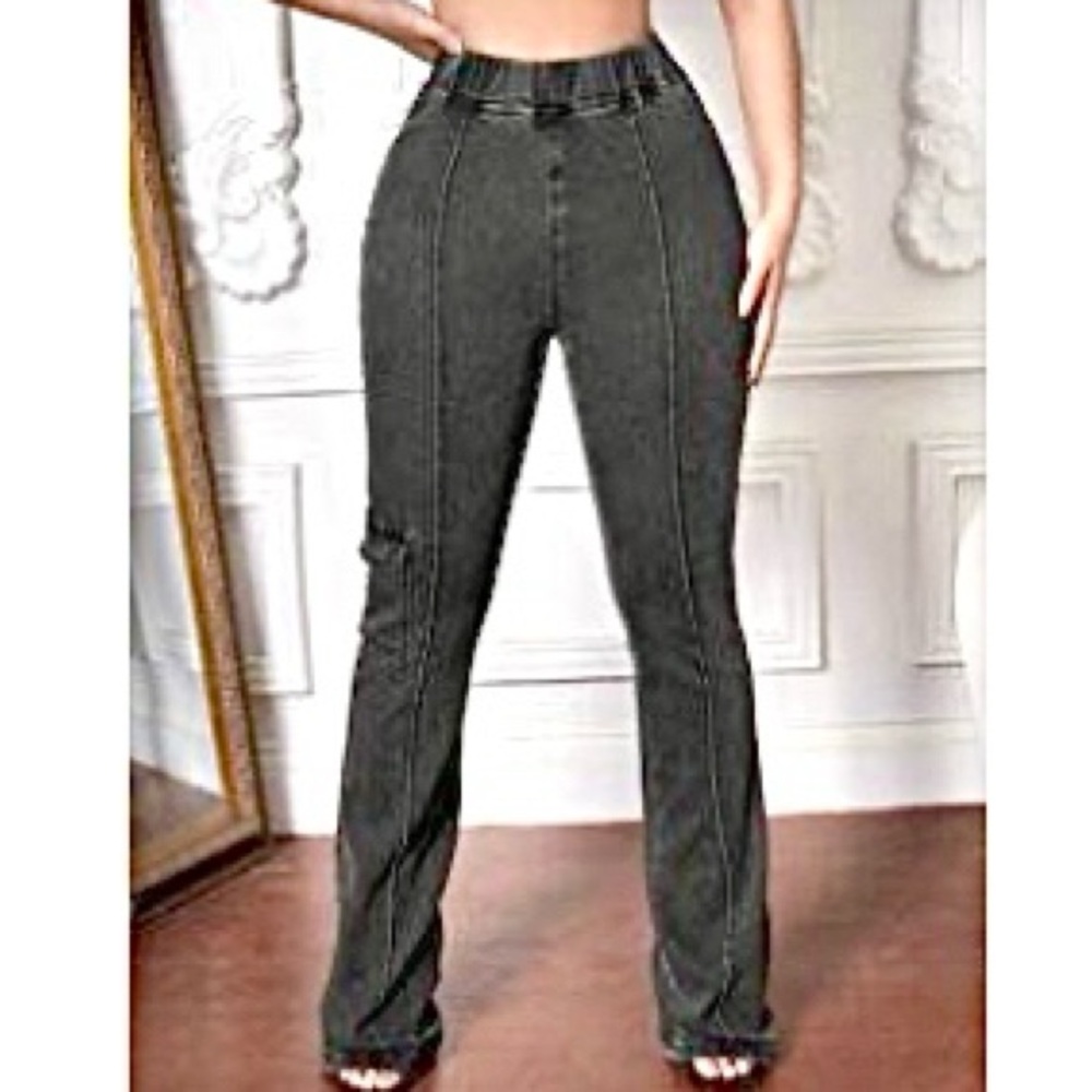 Women’s Black High Waist Wideleg Denim Jeans – Size 27-28